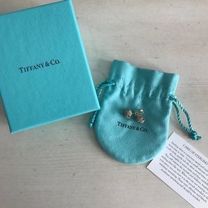 Like New Tiffany Knot Earrings